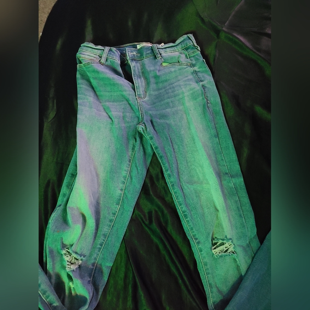 Ripped jeans